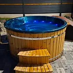 Napsugar Wellness 펜션