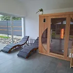 Napsugar Wellness 펜션 Újudvar