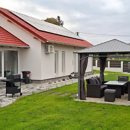 Dom wakacyjny Napsugar Wellness